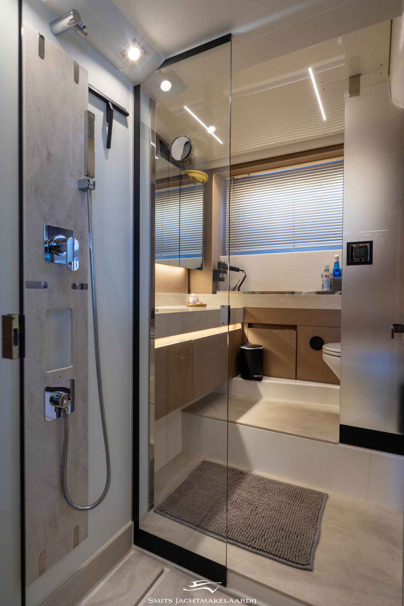 Motorboot Prestige 590 Flybridge