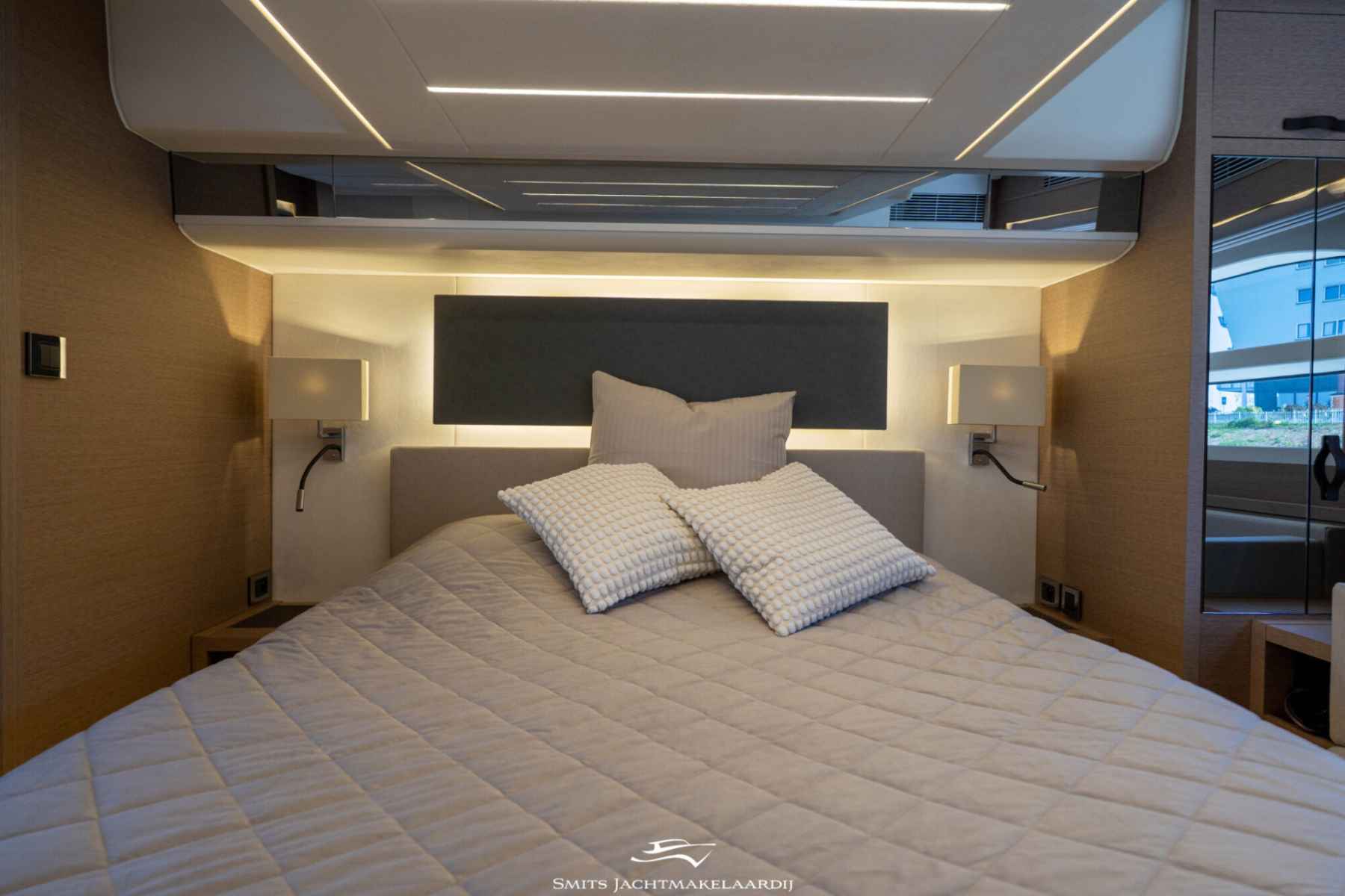 Motorboot Prestige 590 Flybridge