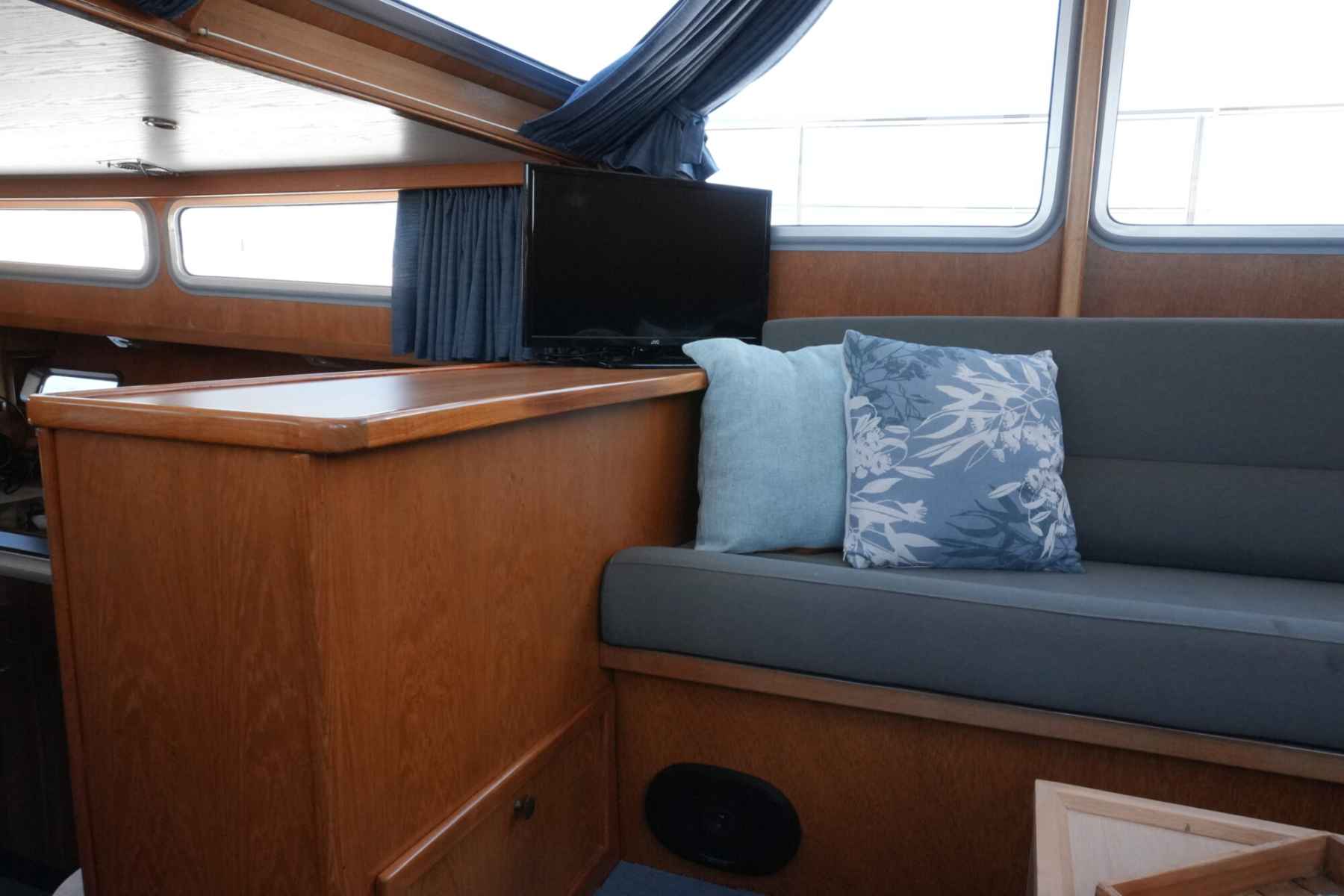 Motorboot Valkkruiser 12.50 AK Cabrio