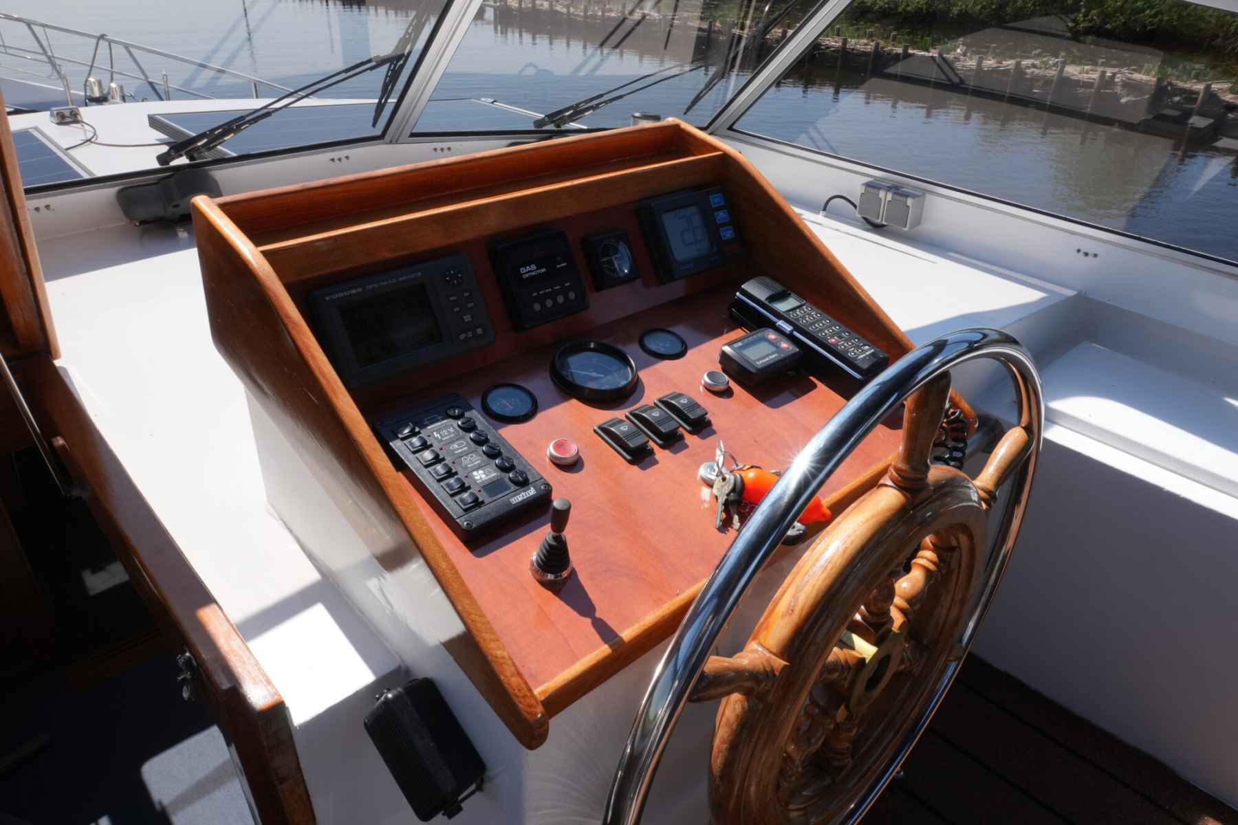 Motorboot Valkkruiser 12.50 AK Cabrio
