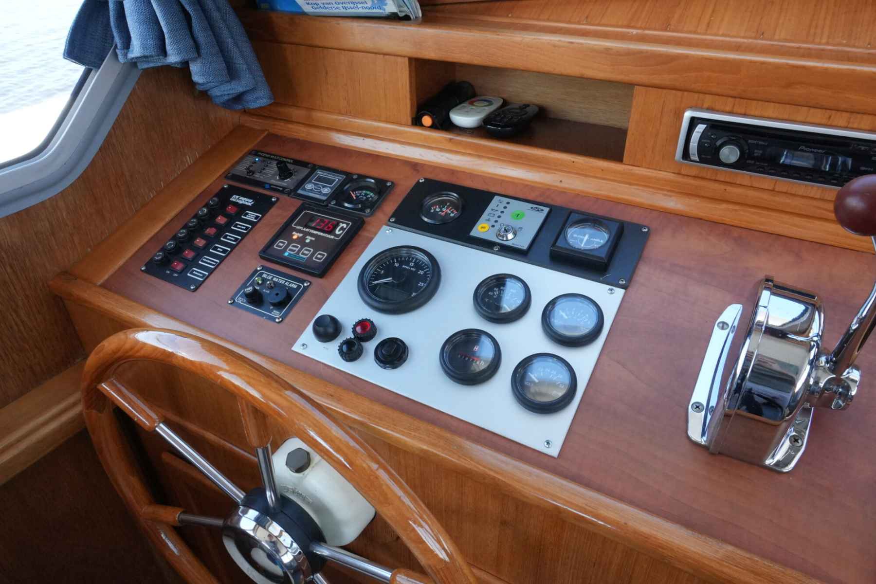 Motorboot Valkkruiser 12.50 AK Cabrio