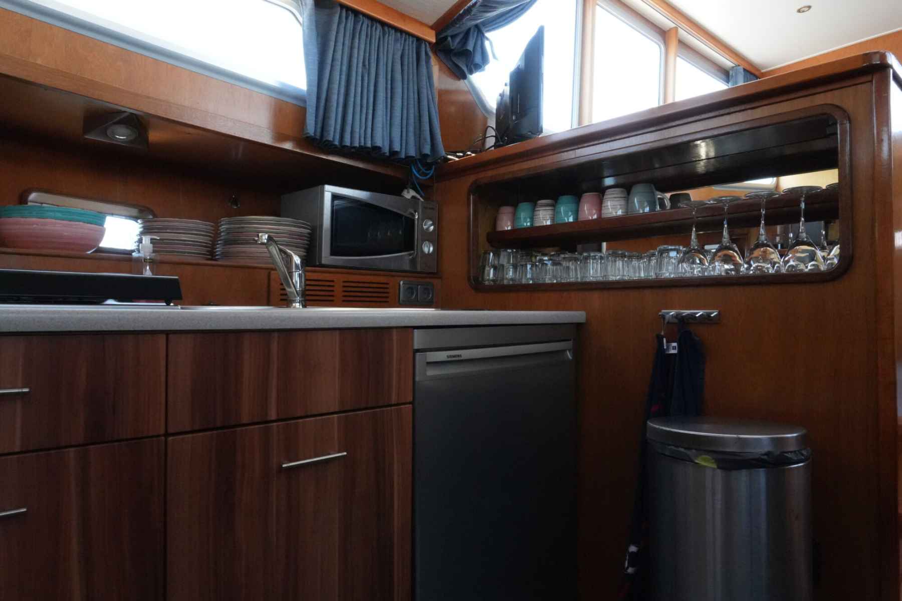Motorboot Valkkruiser 12.50 AK Cabrio