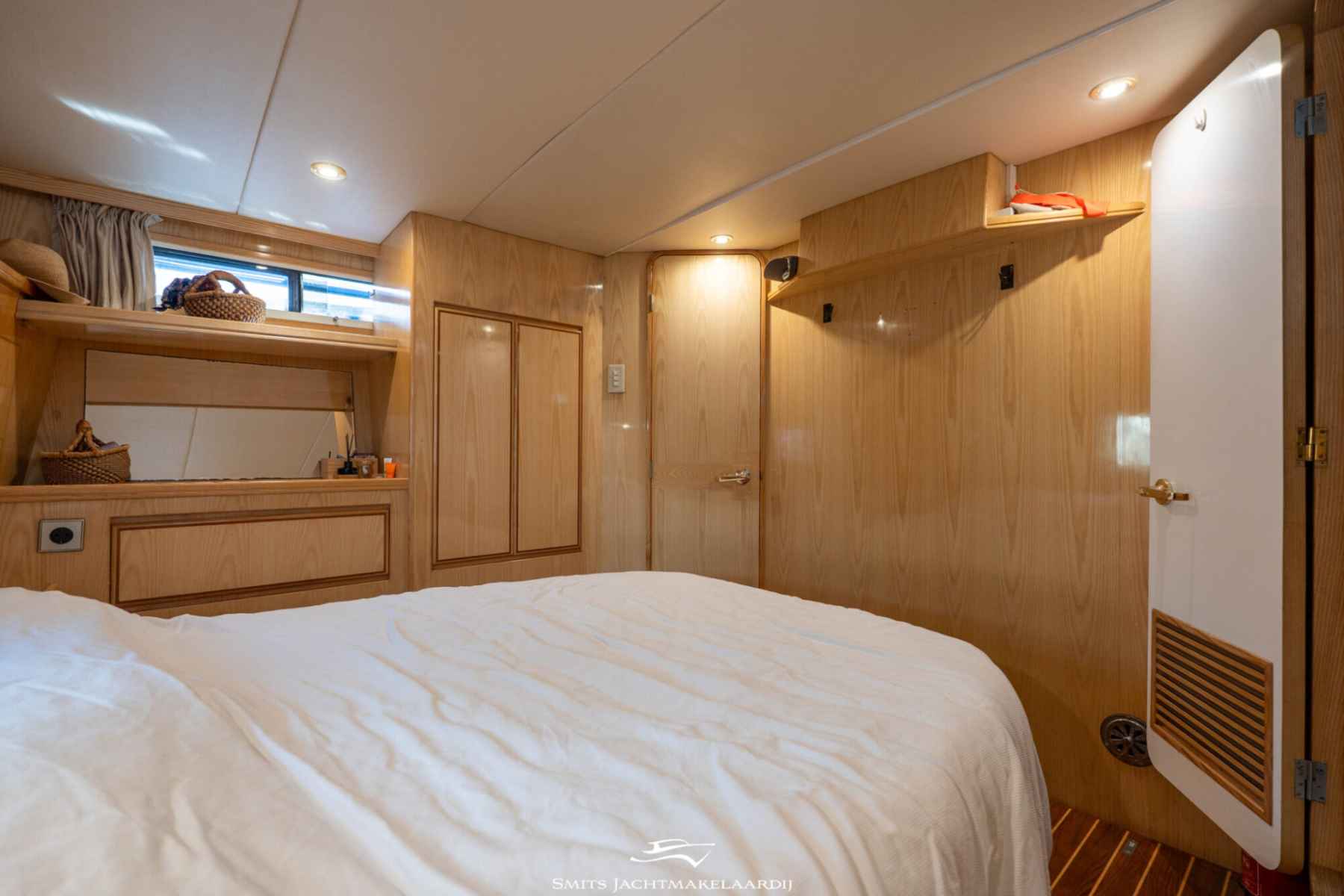 Motorboot Astor 37 Flybridge