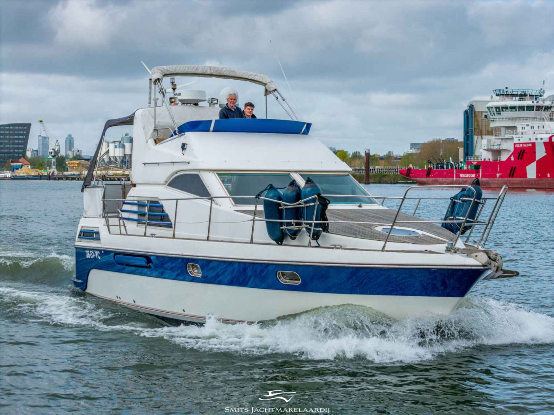 Motorboot Astor 37 Flybridge