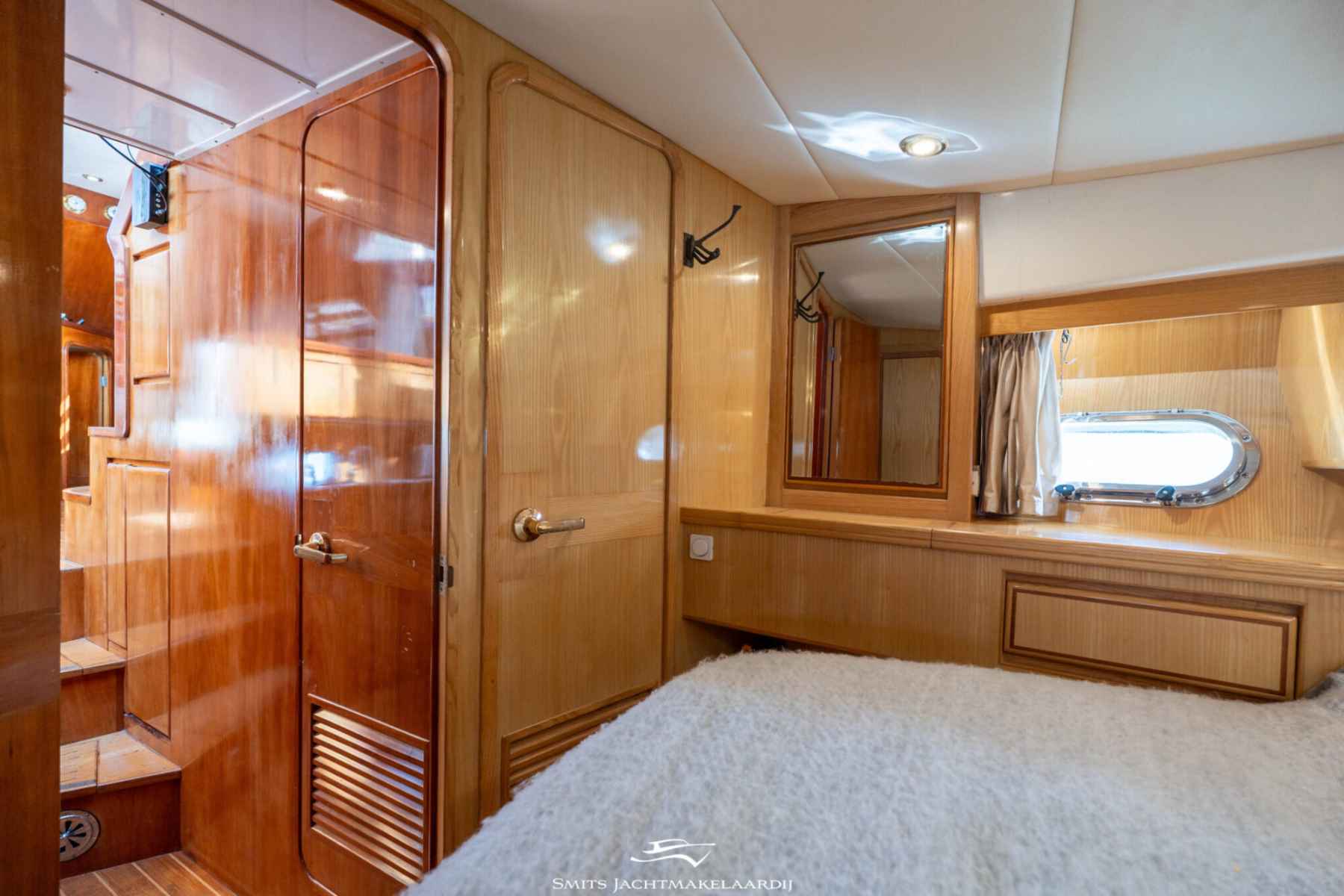 Motorboot Astor 37 Flybridge