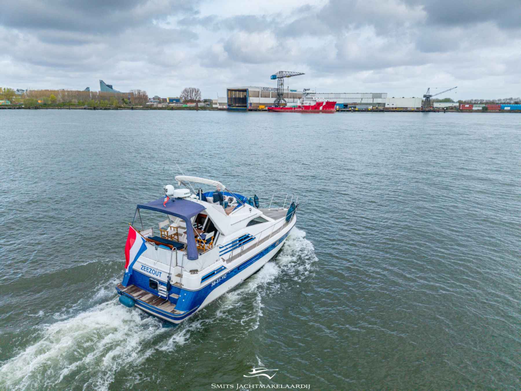 Motorboot Astor 37 Flybridge
