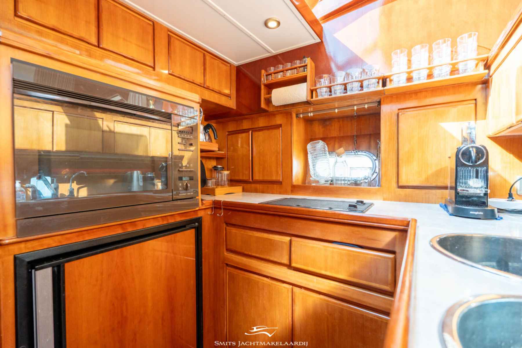 Motorboot Astor 37 Flybridge