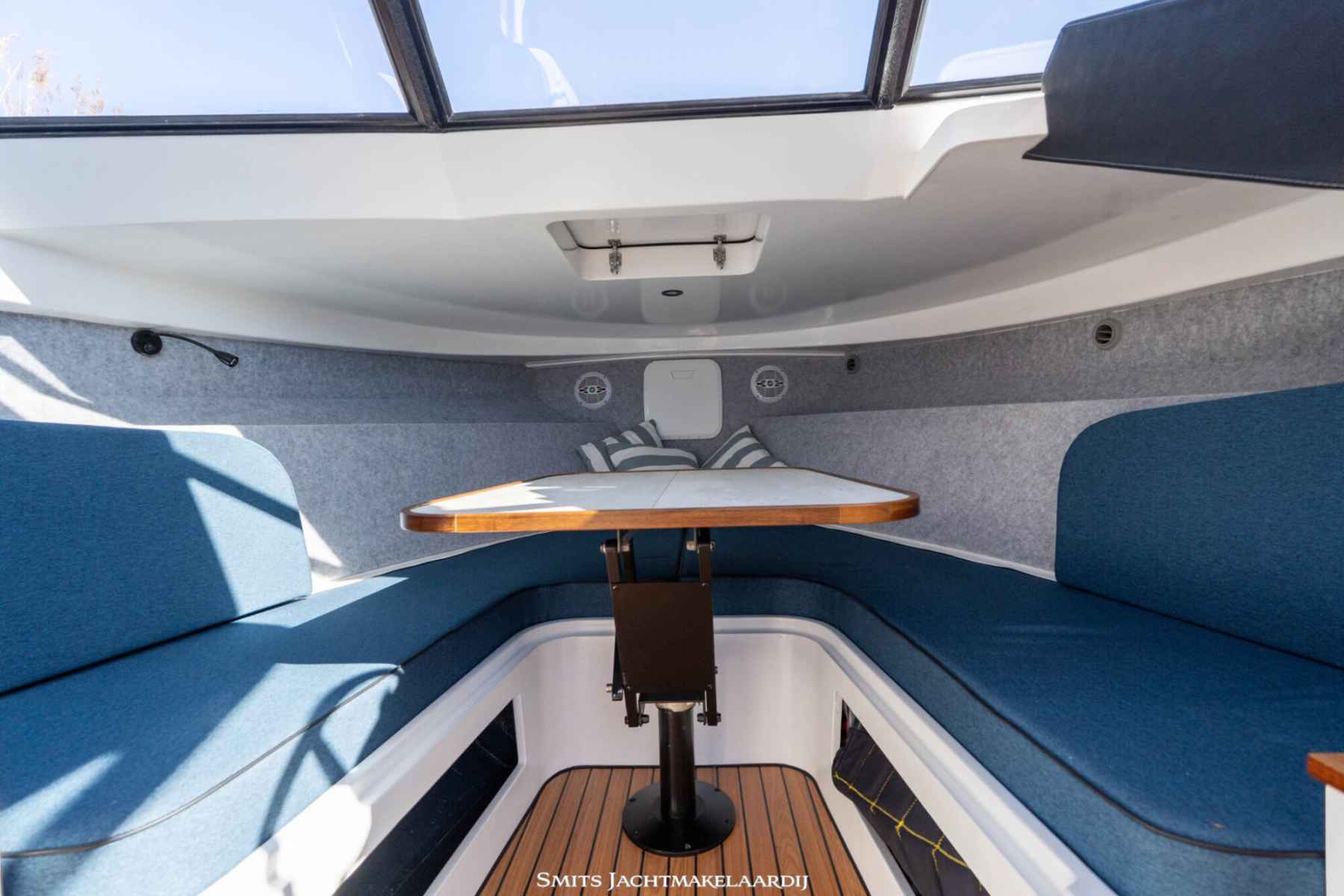 Motorboot Bertram 25