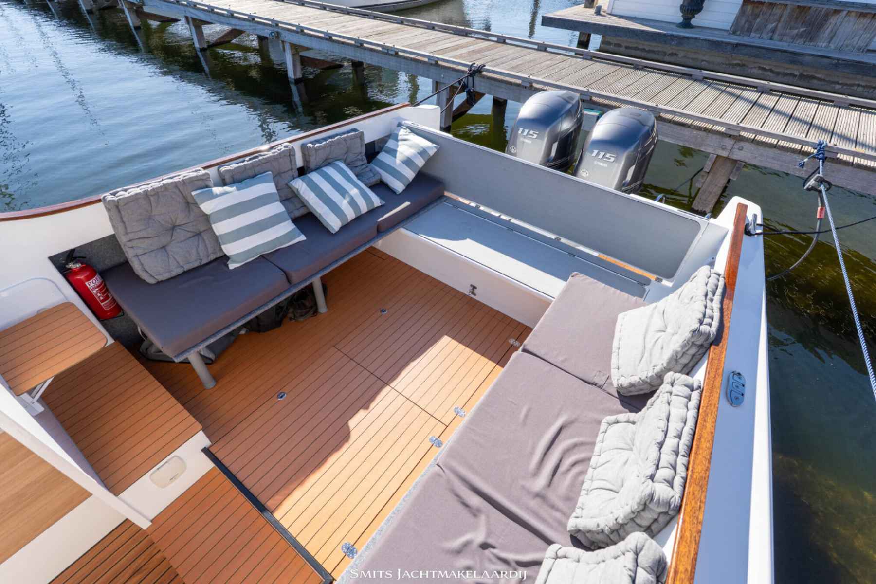 Motorboot Bertram 25