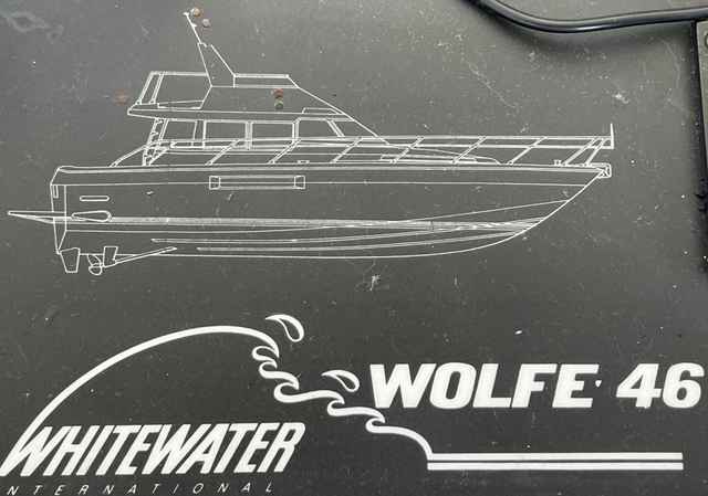Motorboot Whitewater Wolfe 46 Flybridge