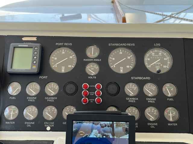 Motorboot Whitewater Wolfe 46 Flybridge