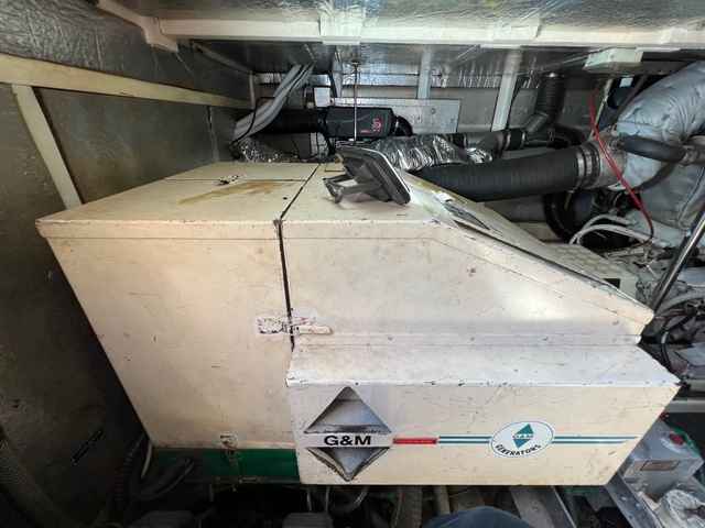 Motorboot Whitewater Wolfe 46 Flybridge