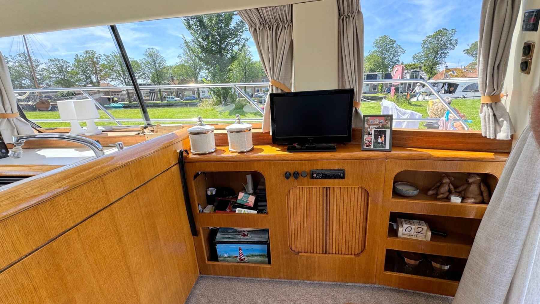 Motorboot Whitewater Wolfe 46 Flybridge