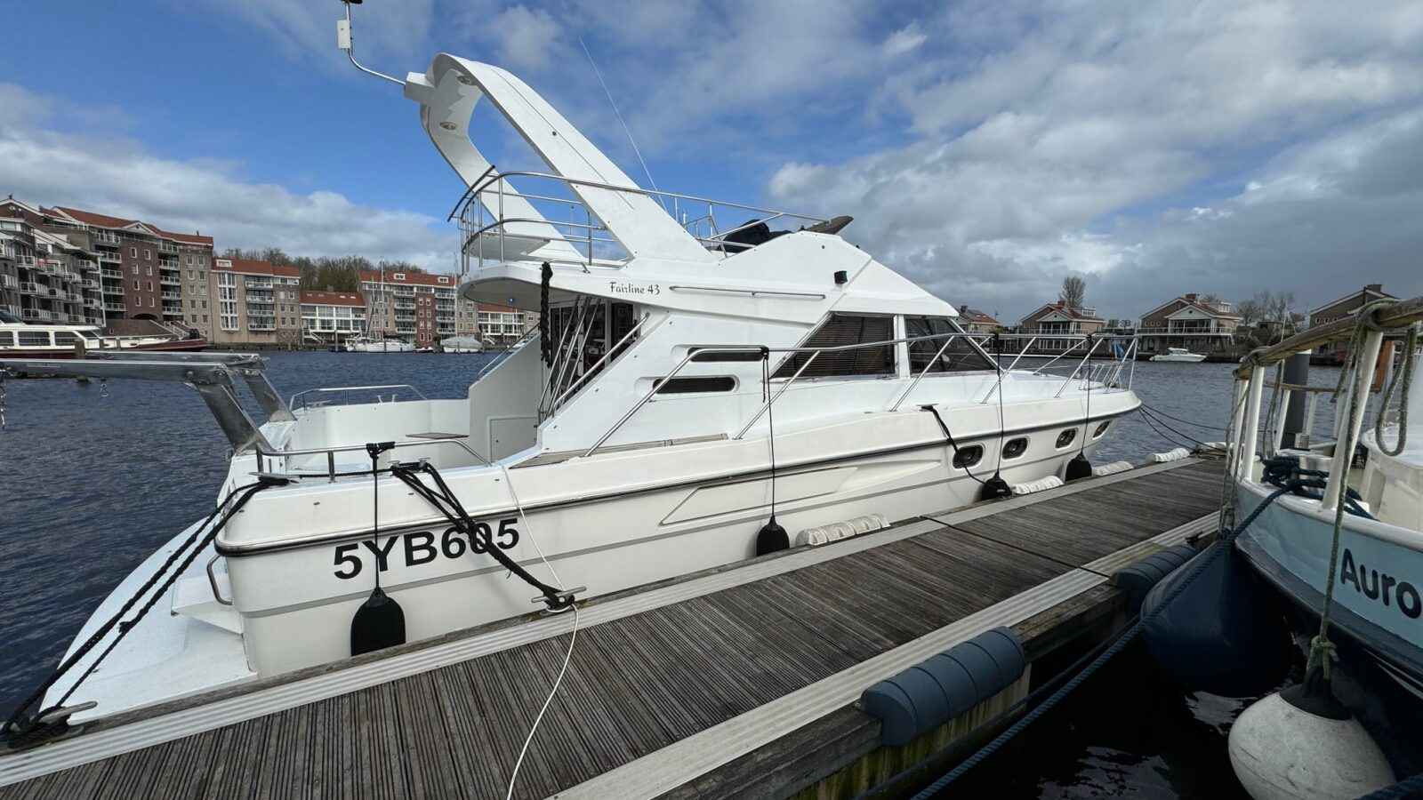 Motorboot Fairline 43 Flybridge