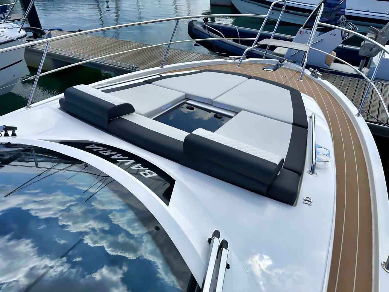 Motorboot Bavaria SR 35 Hardtop