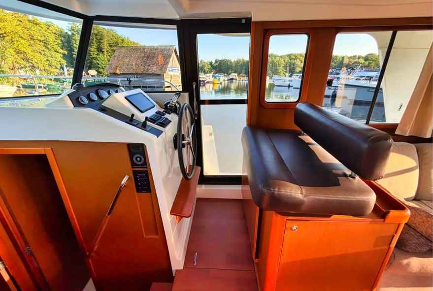 Motorboot Beneteau Swift Trawler 34 Flybridge