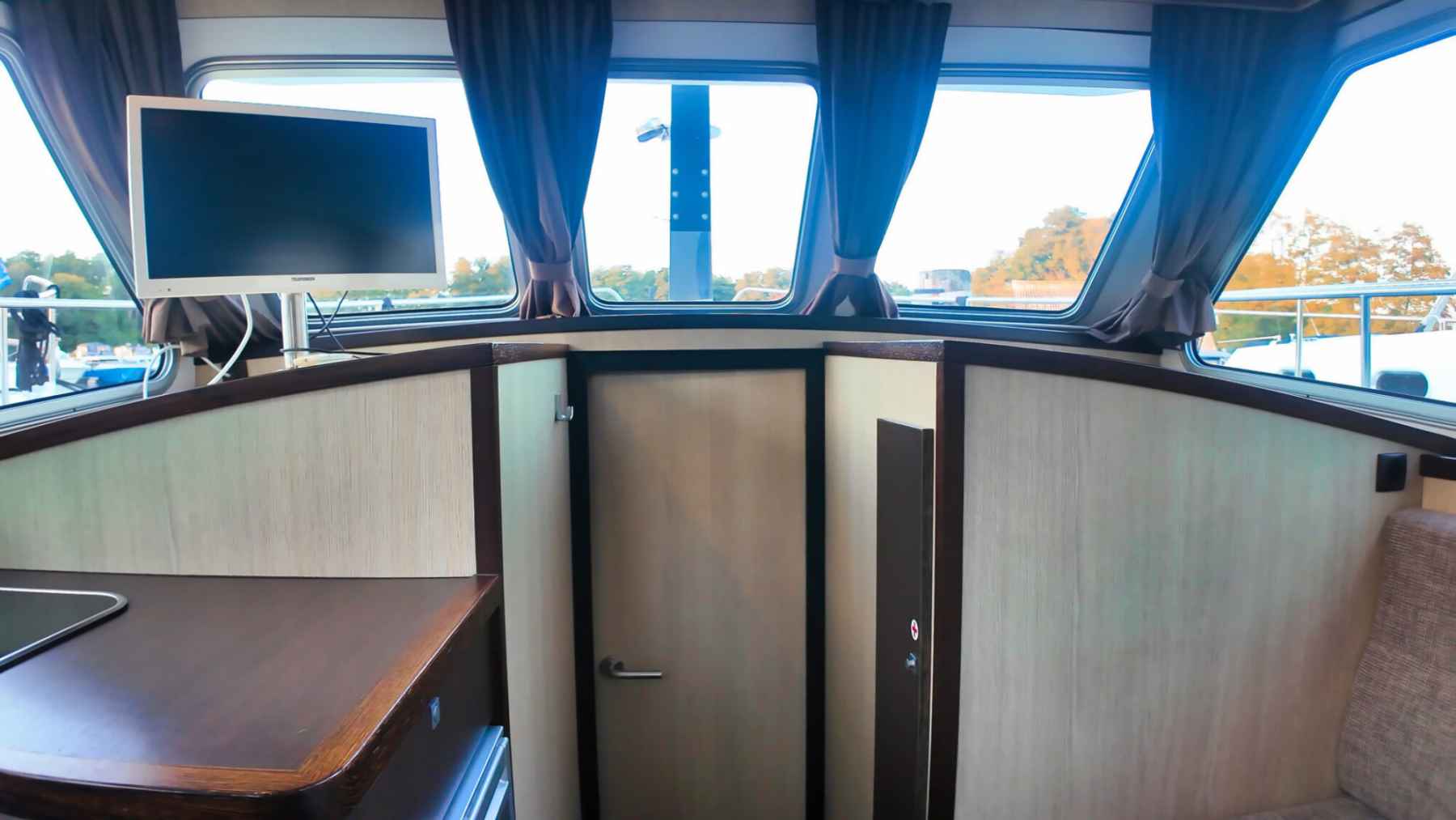 Motorboot Aventura 34 AK Cabrio