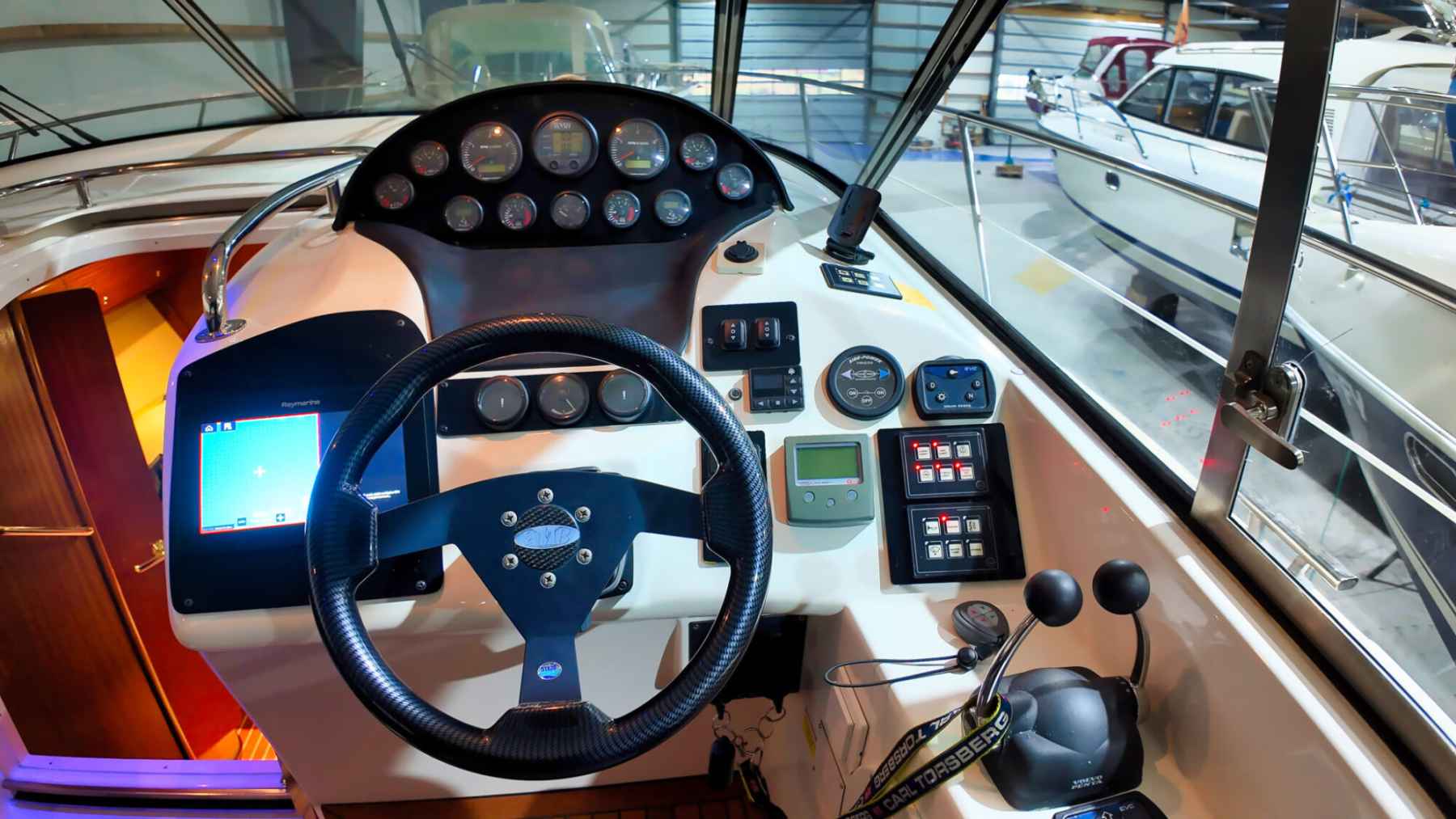 Motorboot Bavaria 37 HT Hardtop