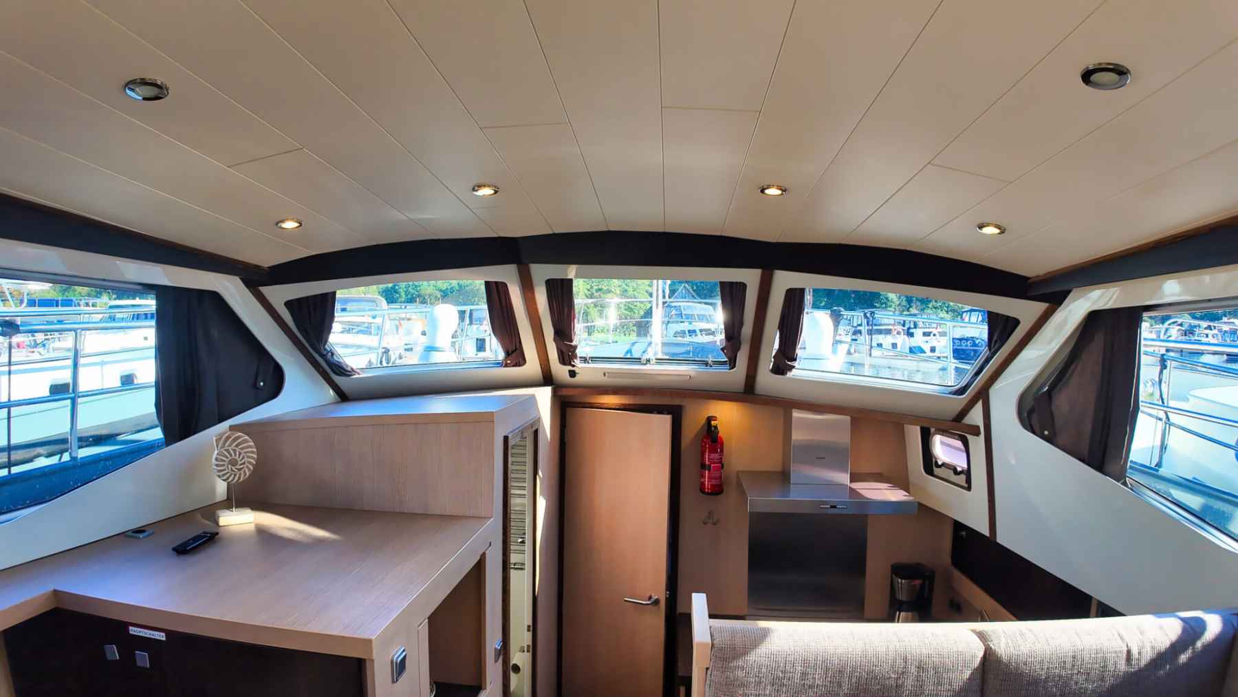 Motorboot Aventura 43 AK Cabrio