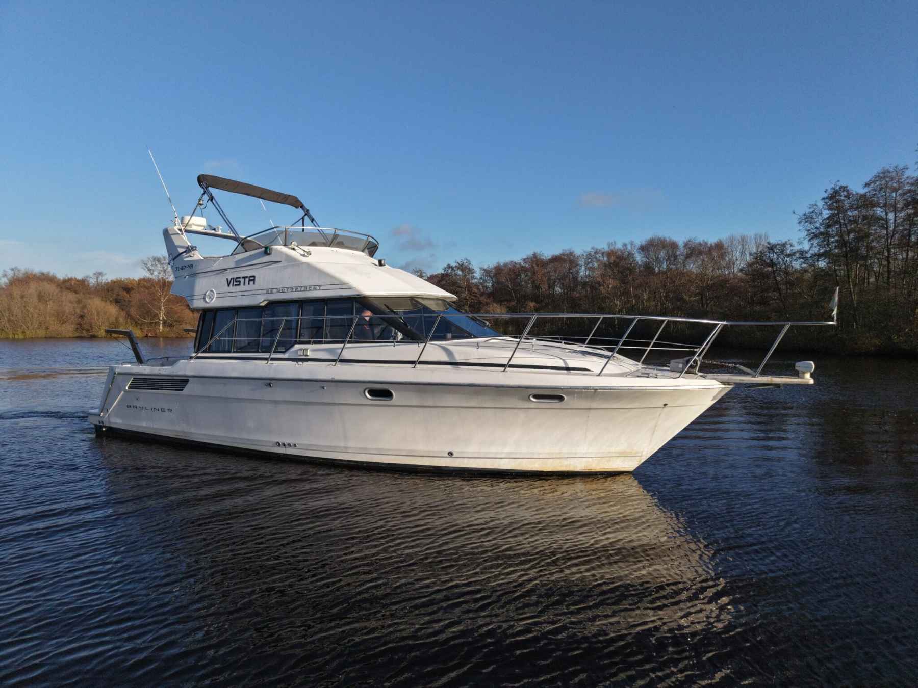 Motorboot Bayliner 3688 Flybridge