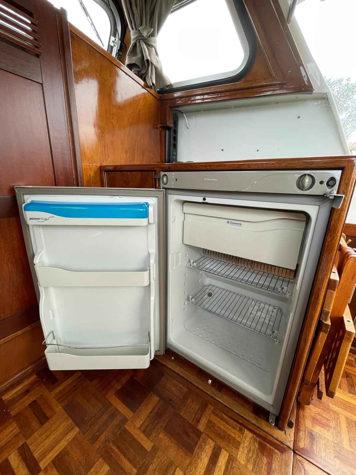Motorboot Beja Kruiser Silverbird 8.45 OK