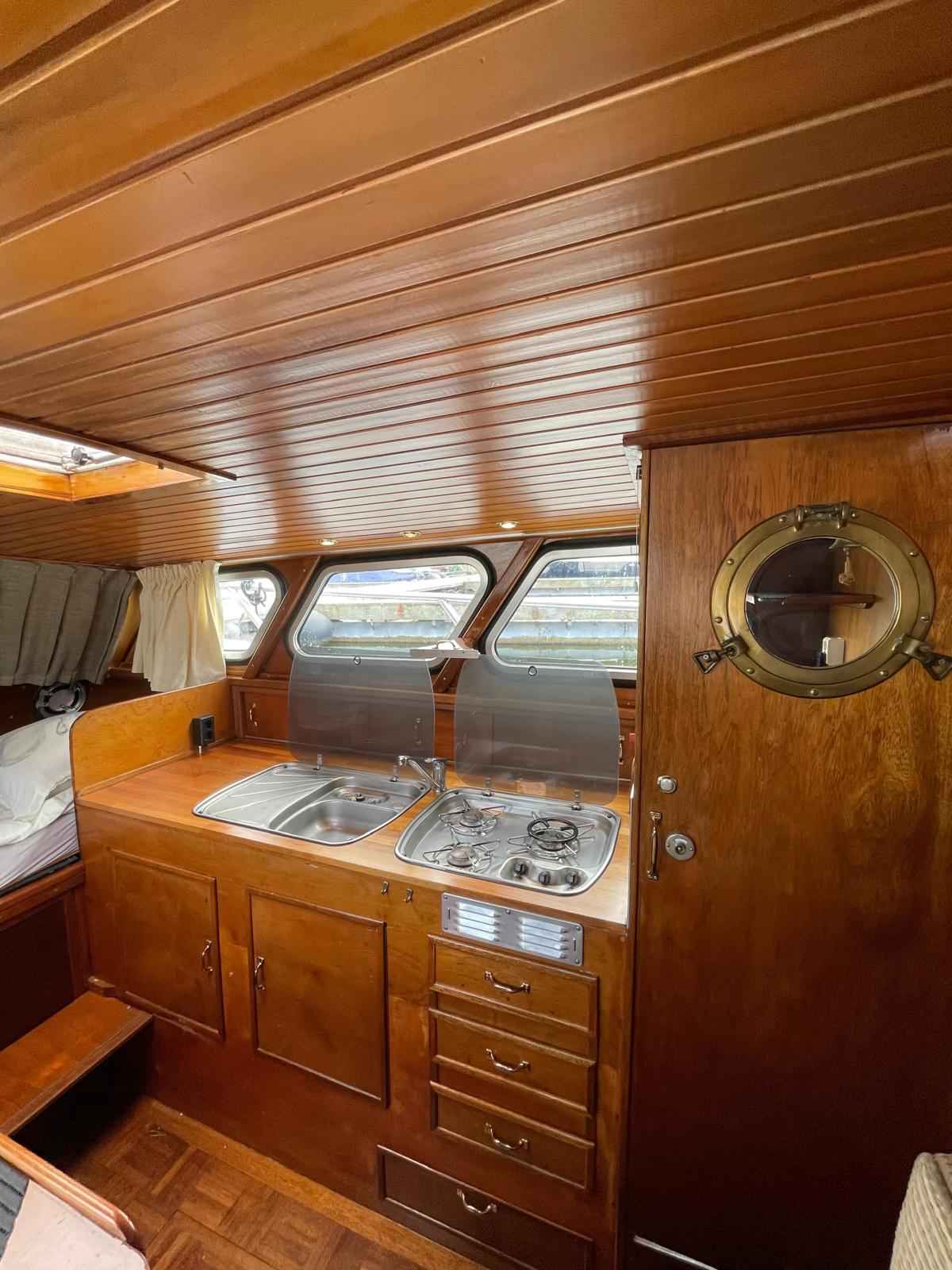 Motorboot Beja Kruiser Silverbird 8.45 OK