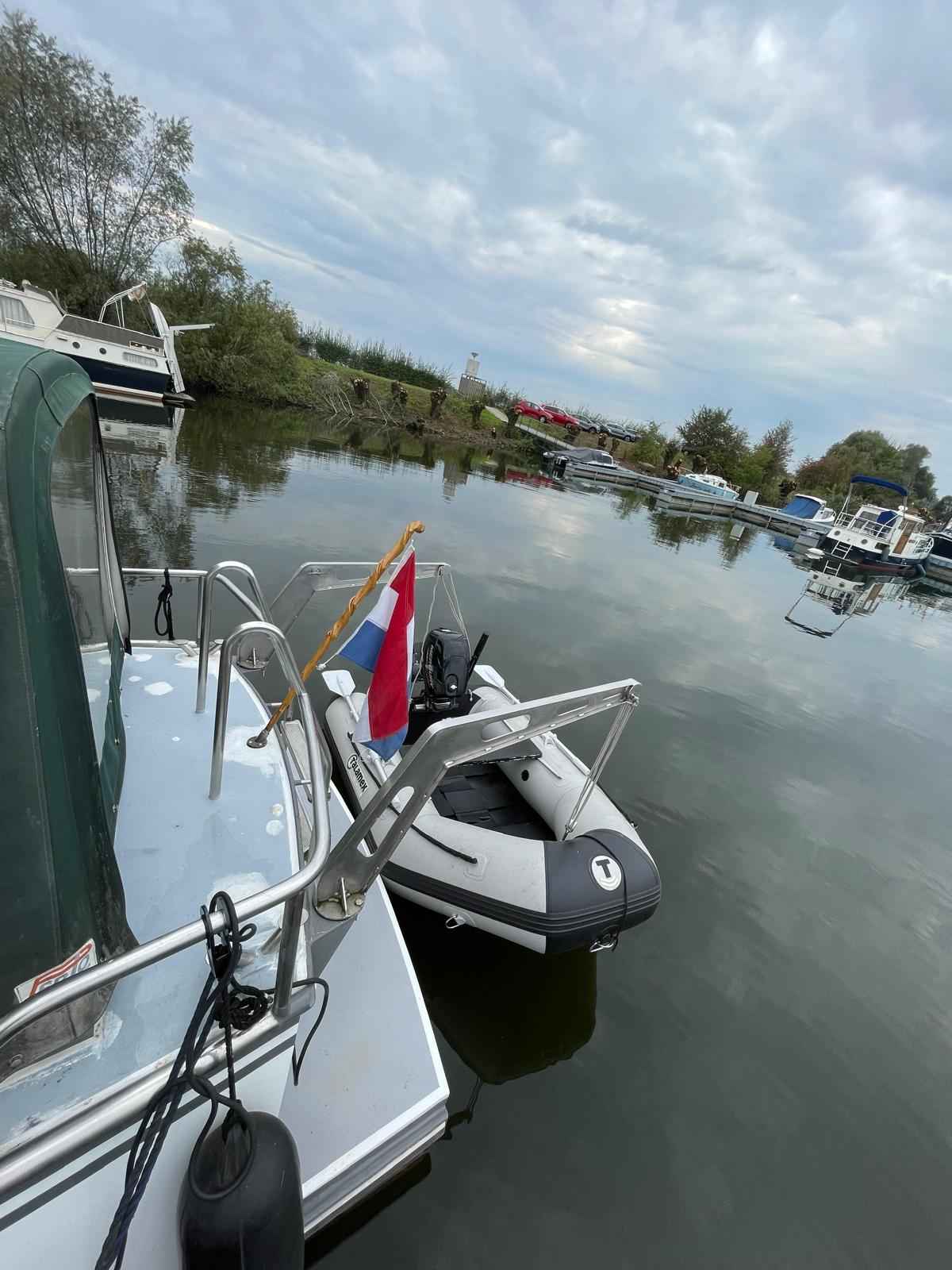 Motorboot Beja Kruiser Silverbird 8.45 OK
