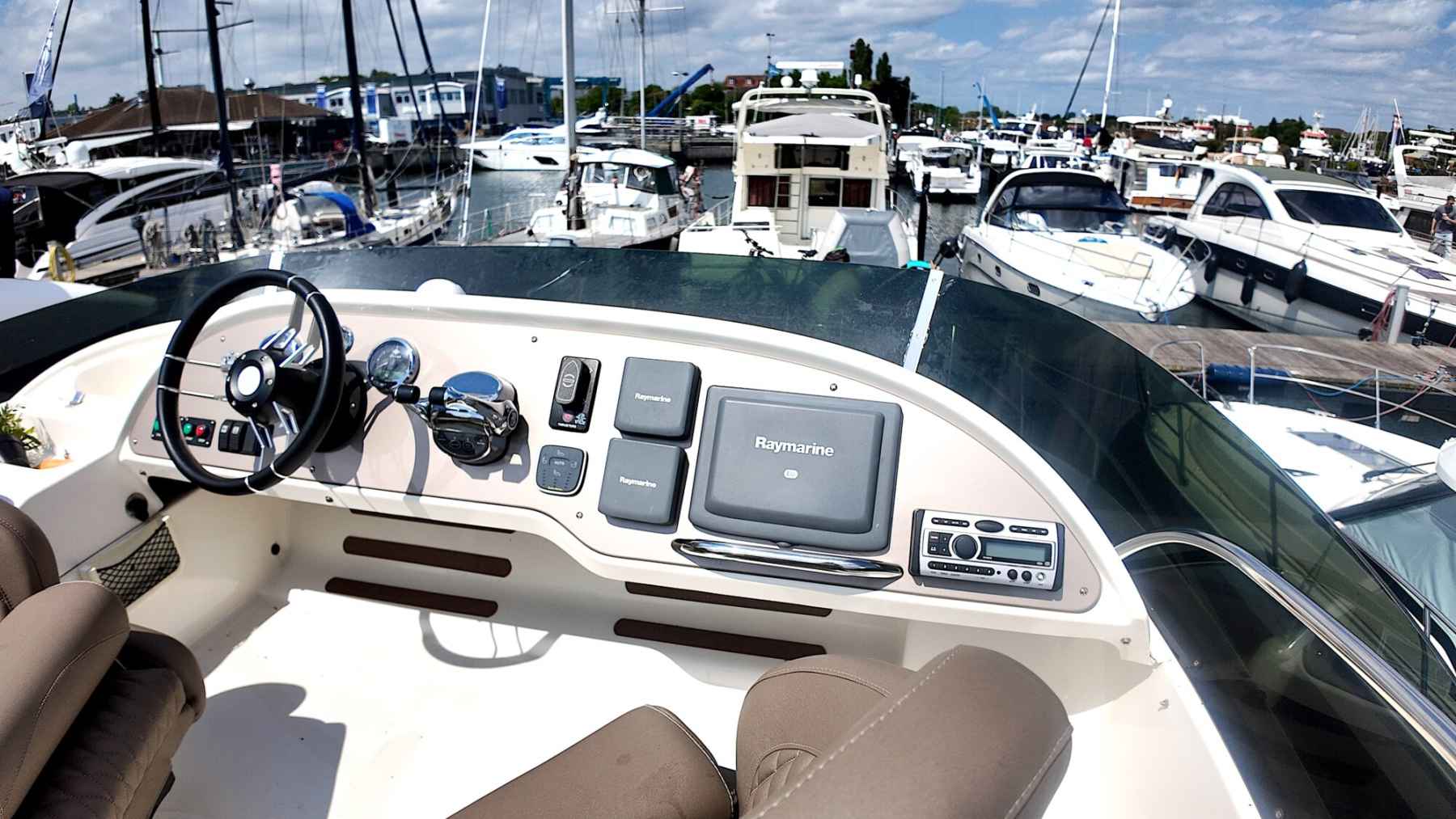 Motorboot Jeanneau Prestige 42 Flybridge