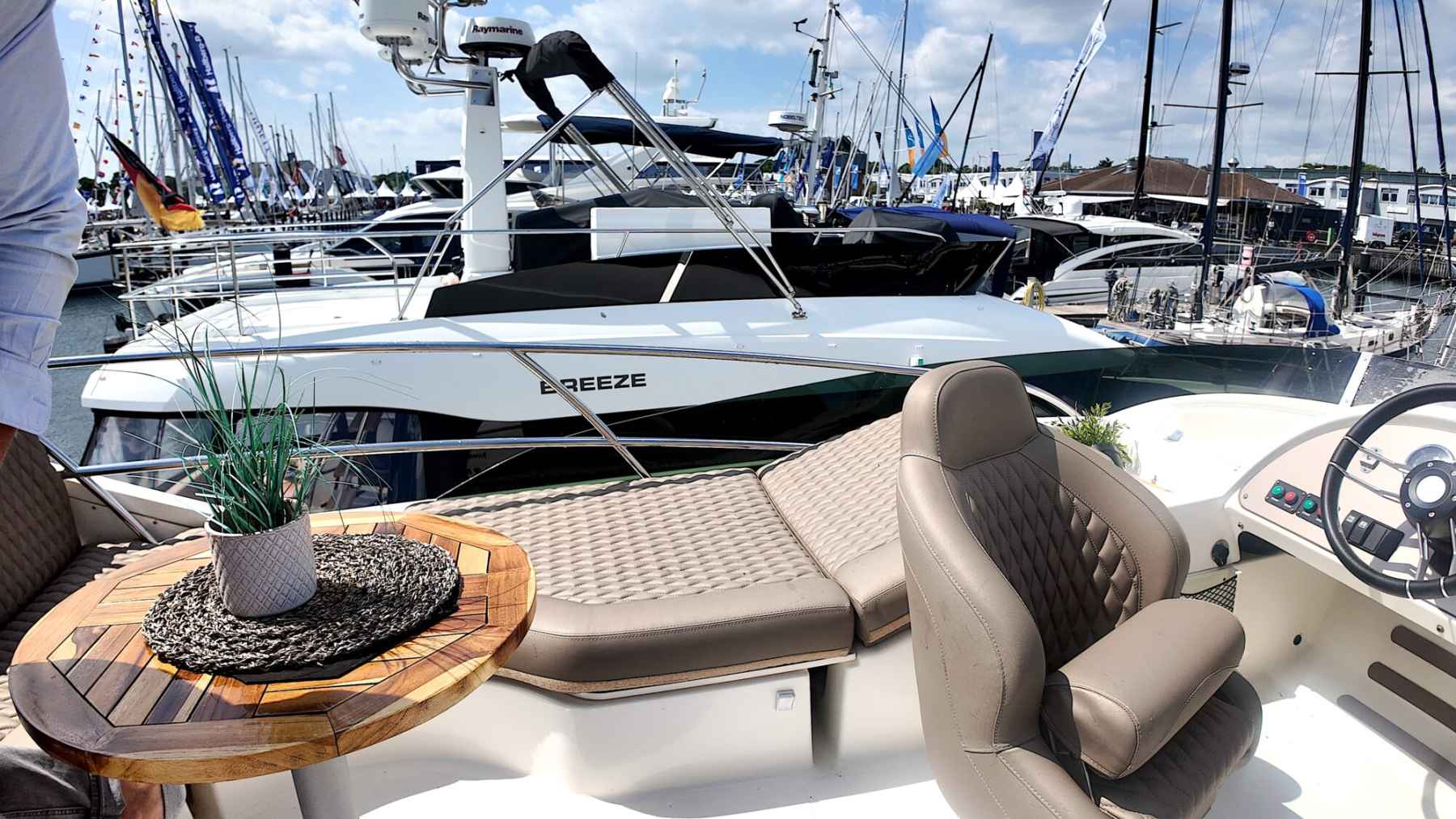 Motorboot Jeanneau Prestige 42 Flybridge