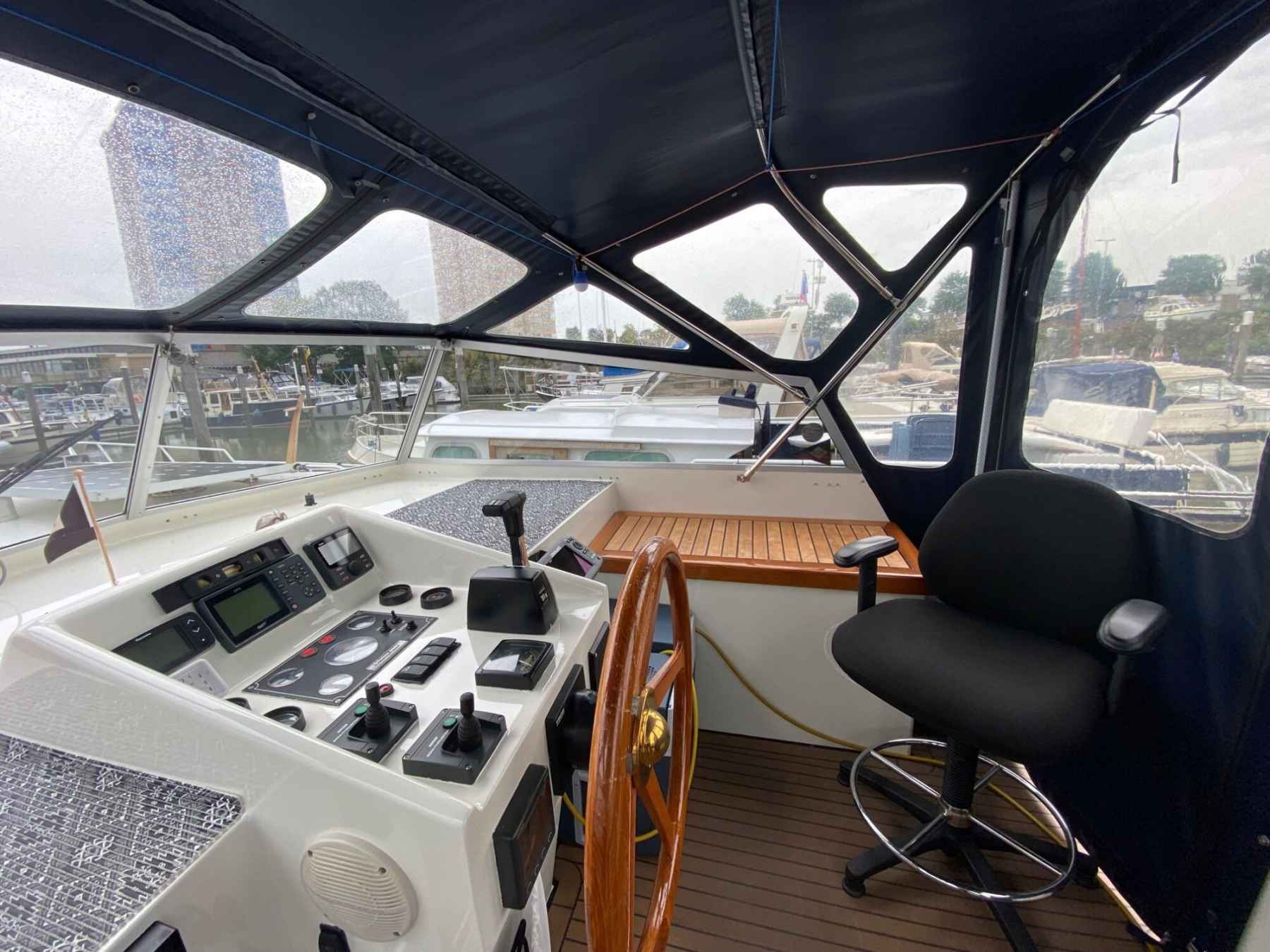 Motorboot Privateer 40 XL Cabrio