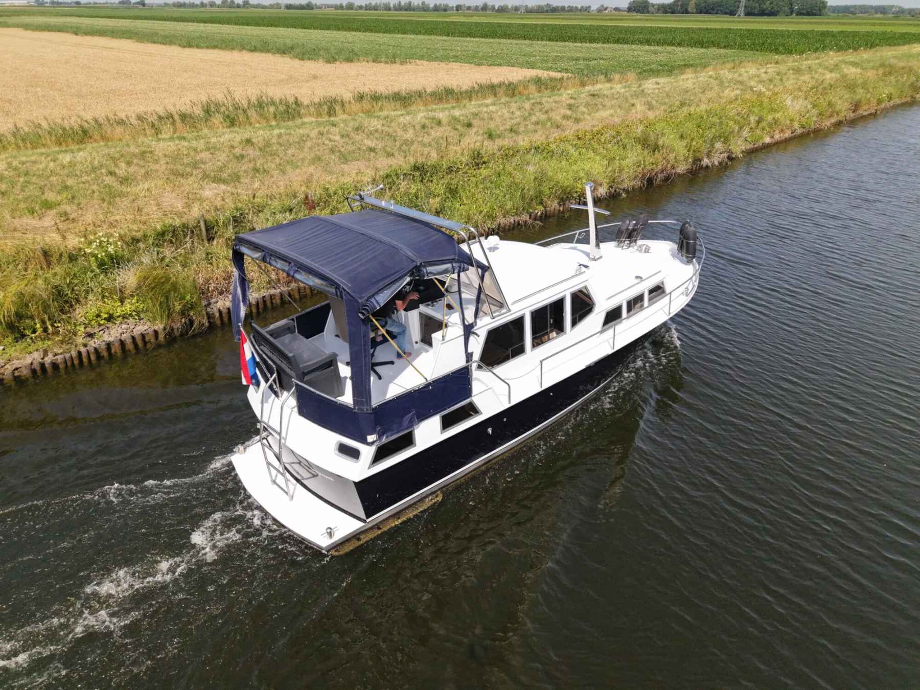 Motorboot Vechtkruiser 10.50 AK Cabrio
