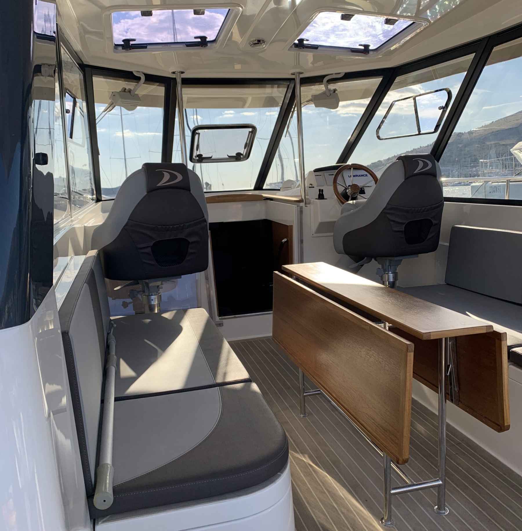 Motorboot Delphia Yachts Escape 1350