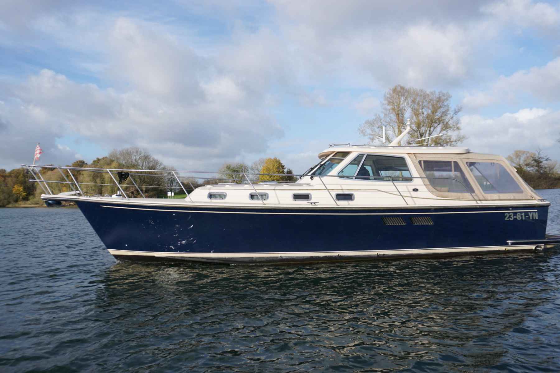 Motorboot Island Packet Craft 360 Express
