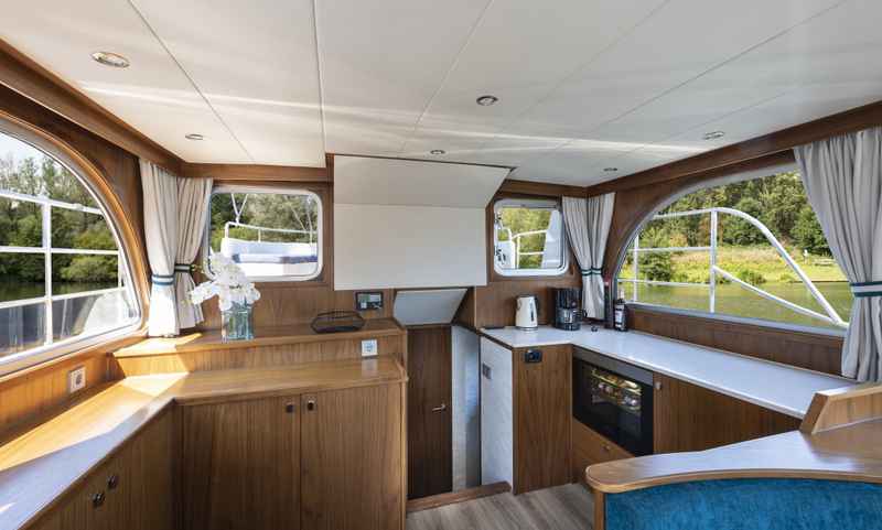 Motorboot Tinnemans Tinn Liner 14.95 AK Cabrio