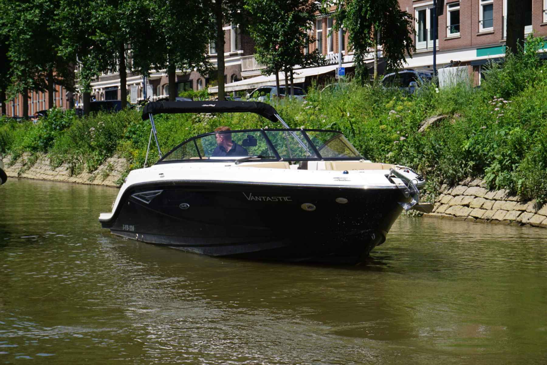 Motorboot Sea Ray 250 SLX