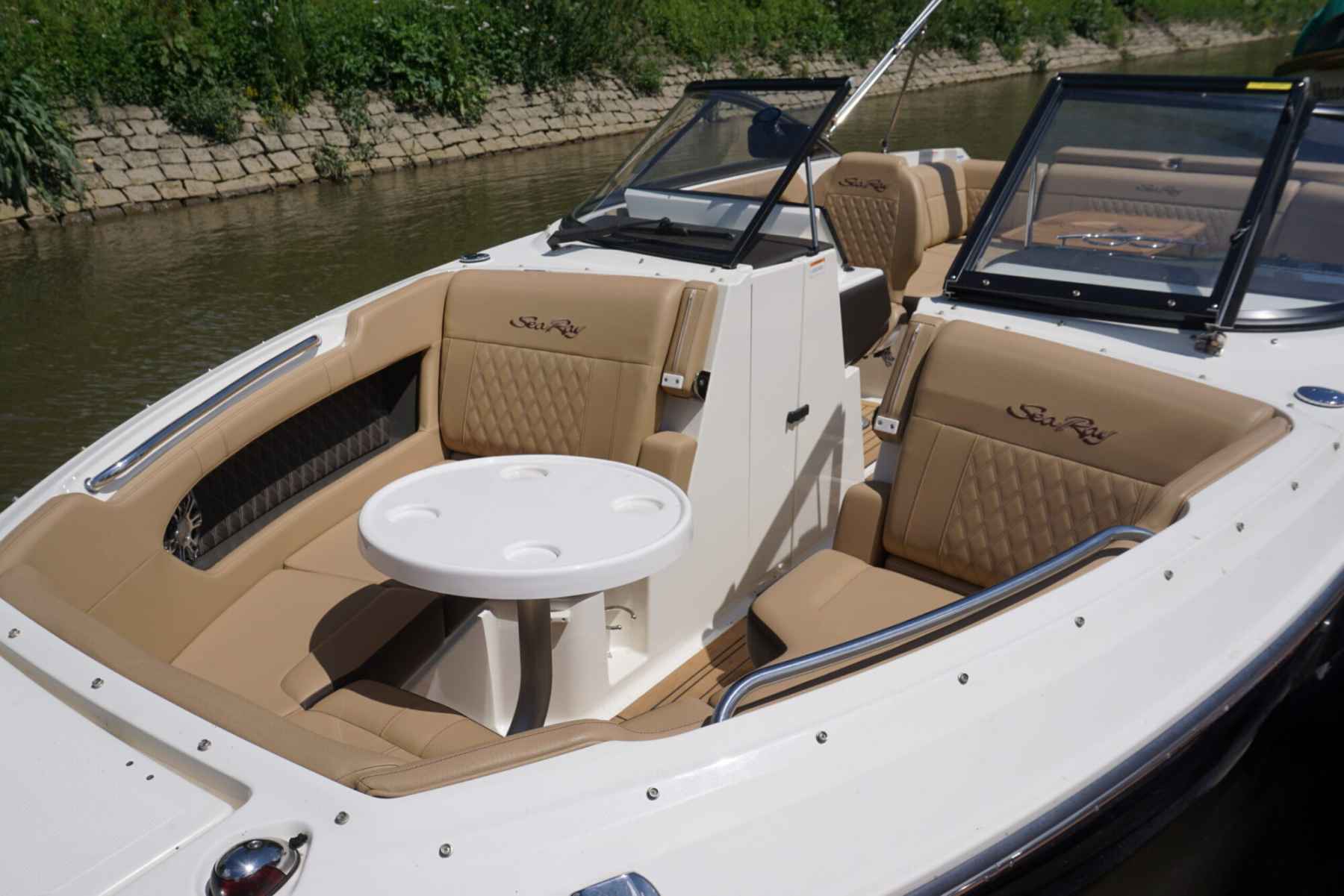 Motorboot Sea Ray 250 SLX