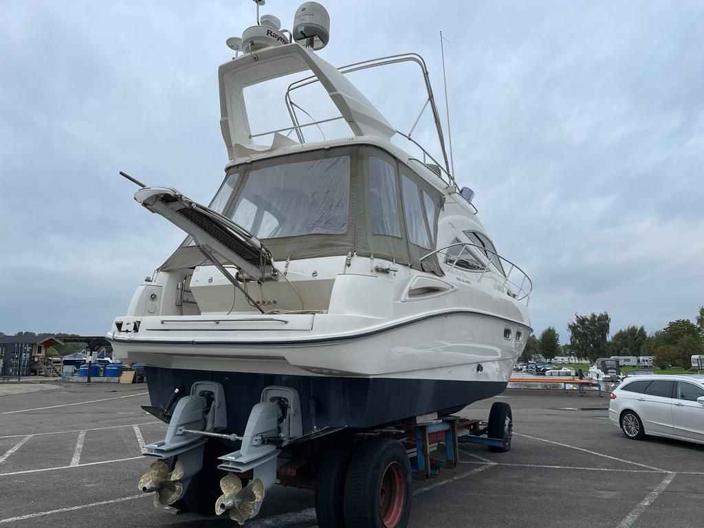 Motorboot Sealine F34 Flybridge