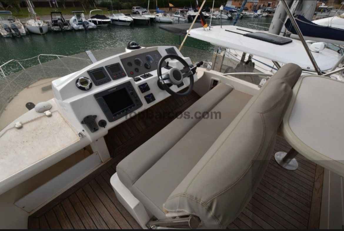 Motorboot Sealine F34 Flybridge