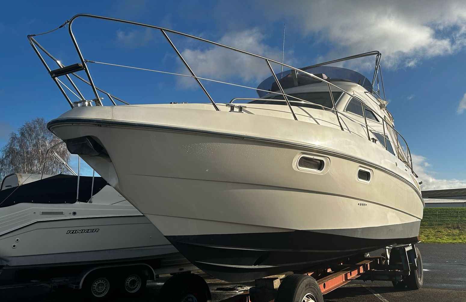 Motorboot Sealine F34 Flybridge
