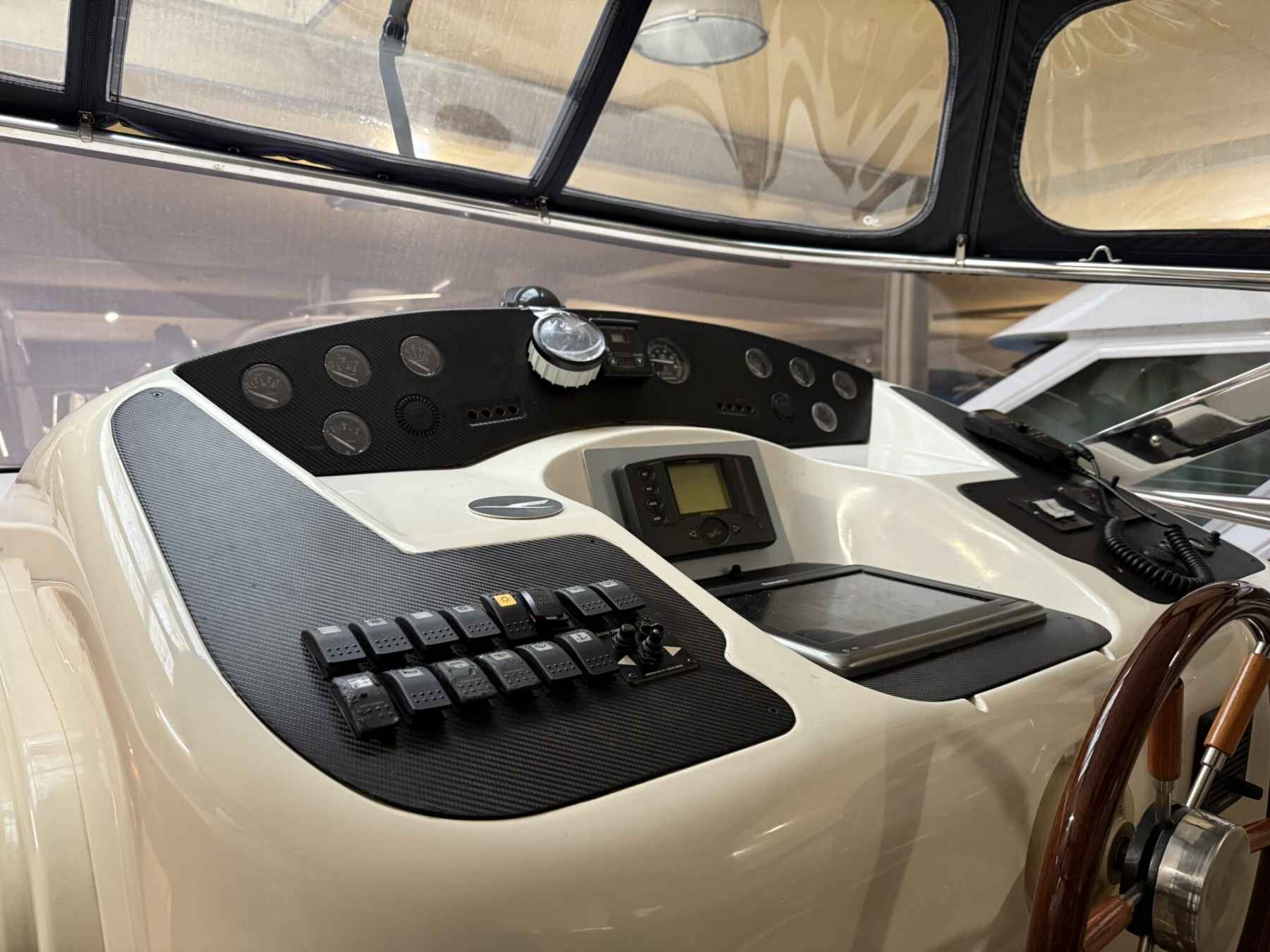 Motorboot Airon Marine 425 HT