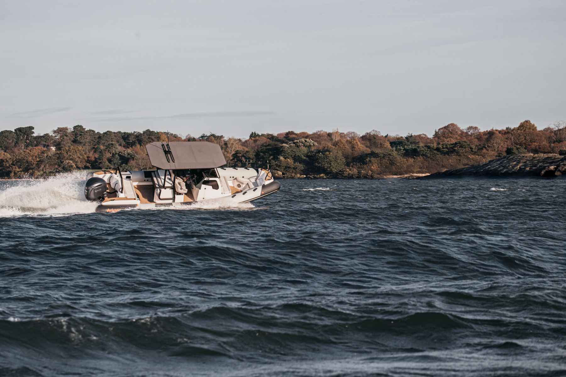 Motorboot Arksen 8