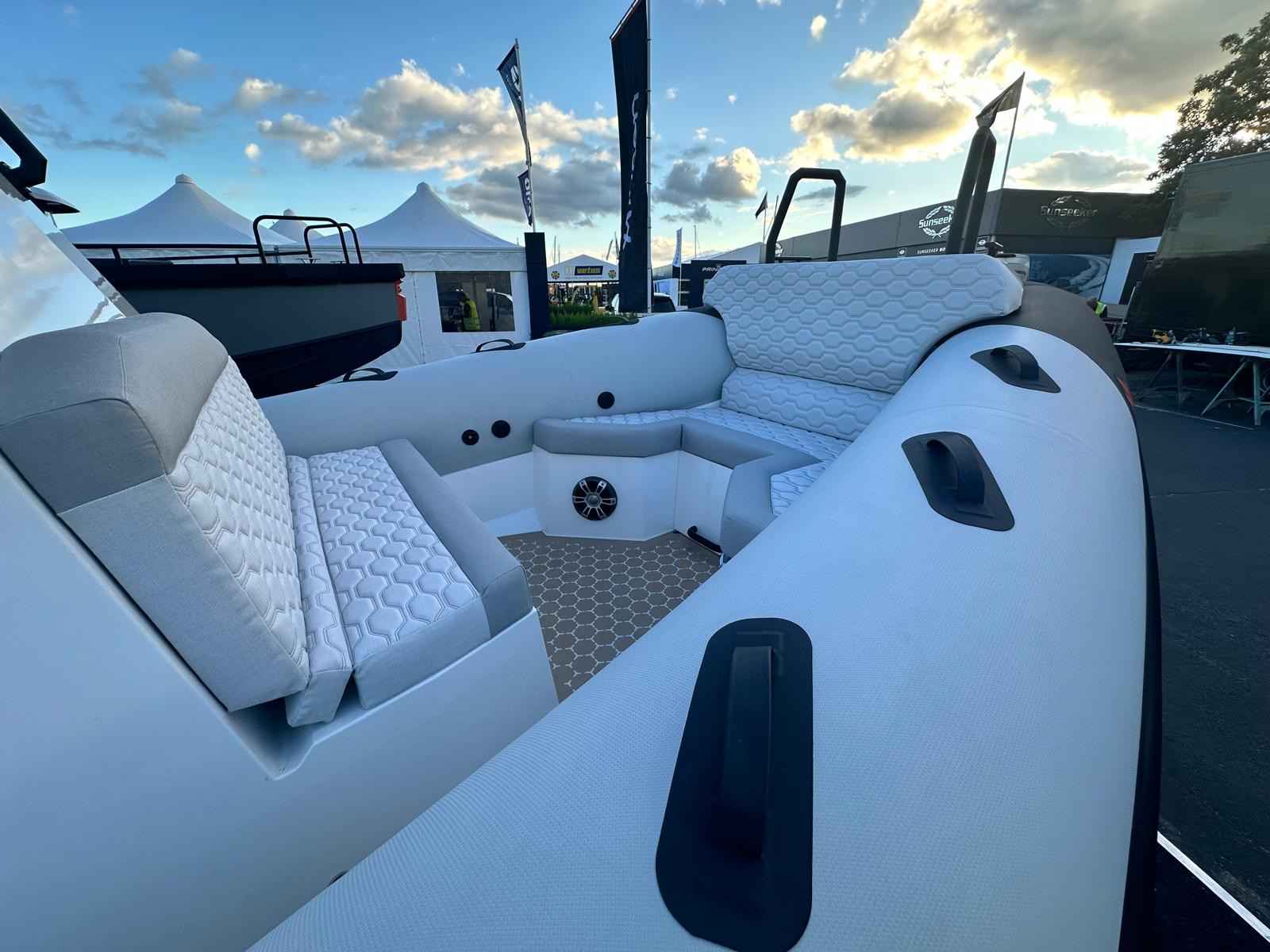 Motorboot Arksen 8