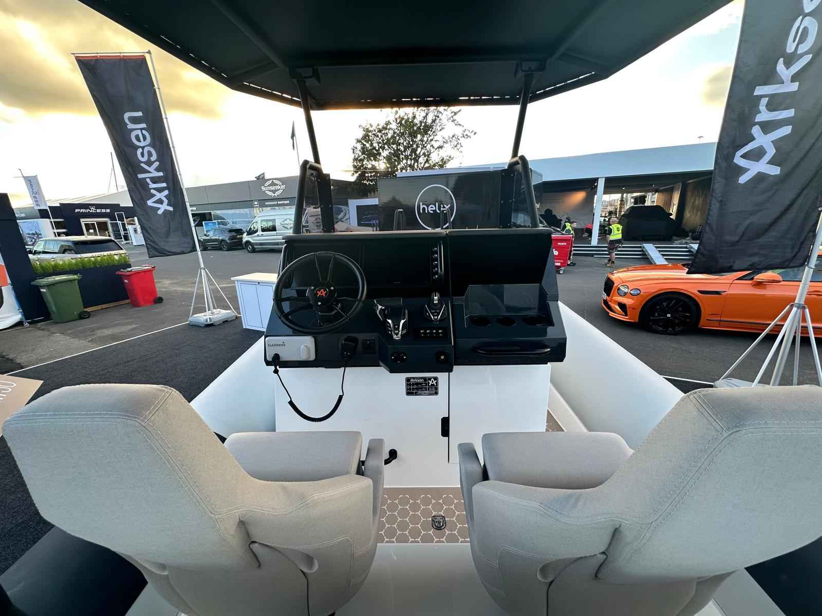 Motorboot Arksen 8