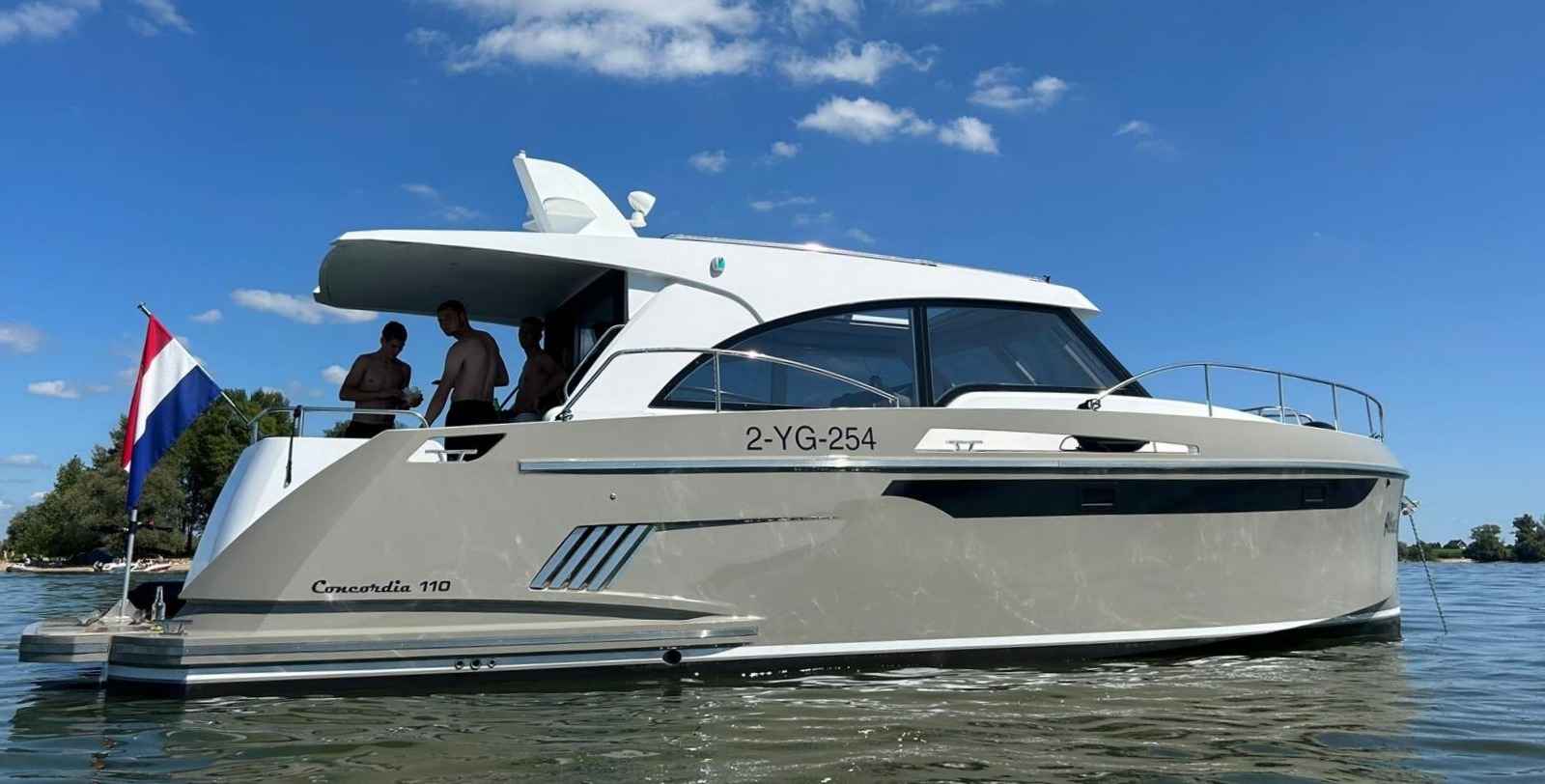 Motorboot Concordia 110 Sedan Paviljoen