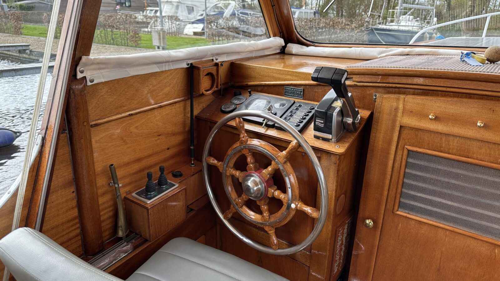 Motorboot Mulder Favorite Kruiser 8.30 OK