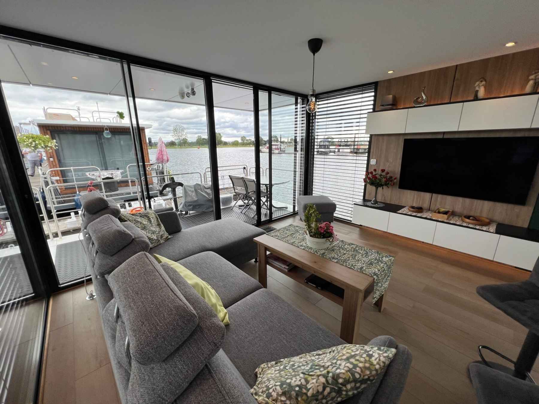 Motorboot My Dream Houseboat 15.00