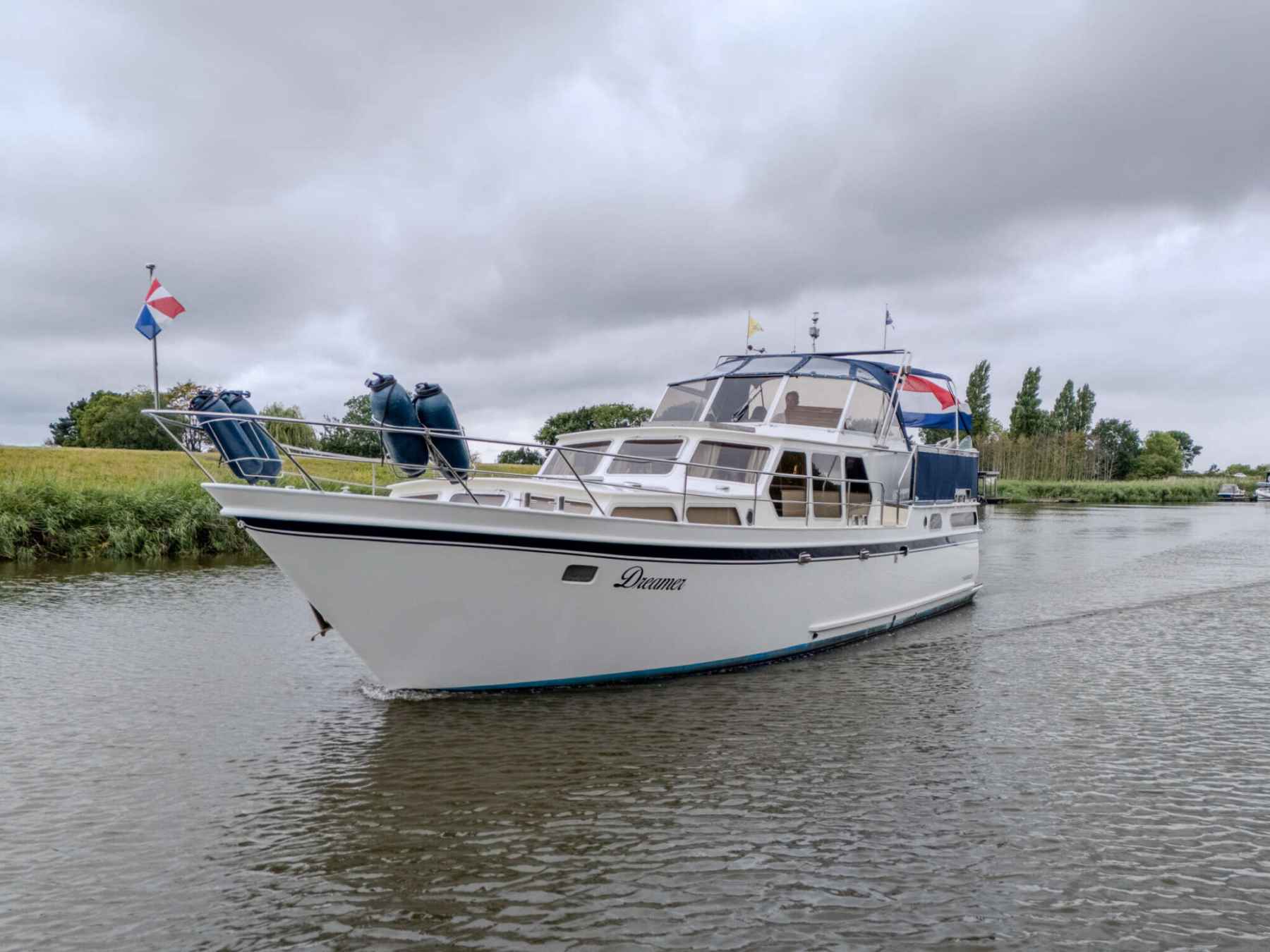 Motorboot Valkkruiser 13.60 AK Classic