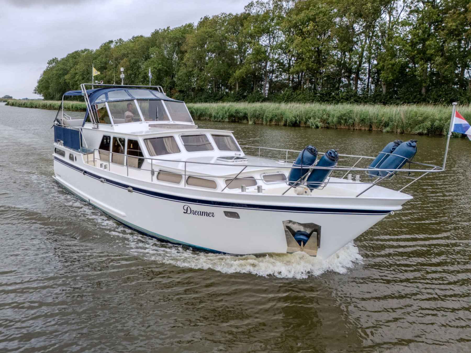 Motorboot Valkkruiser 13.60 AK Classic