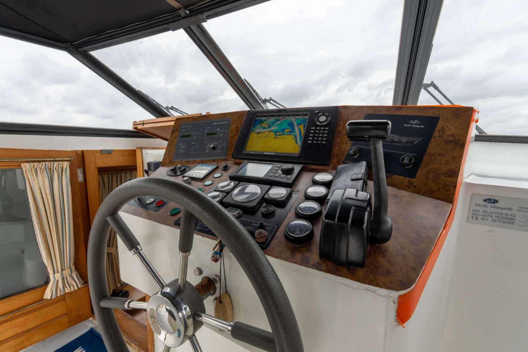 Motorboot Pacific Allure 180 Cabrio