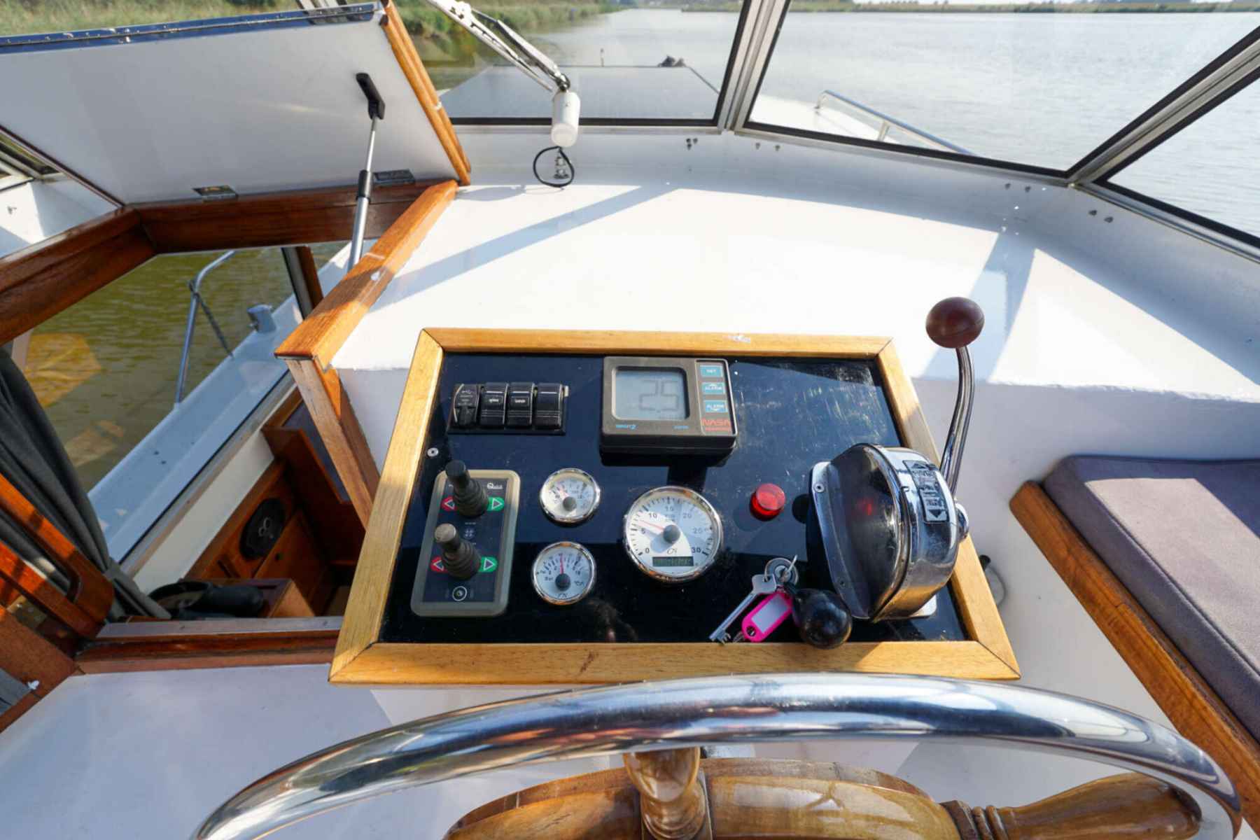 Motorboot Valkkruiser 10.50 AK Cabrio